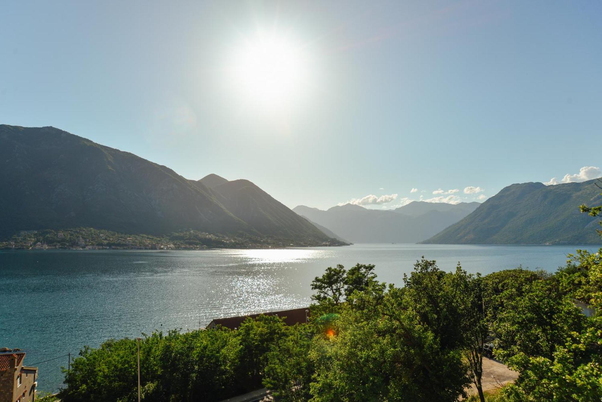 Sea View Apartment For 4 Kotor Ngoại thất bức ảnh