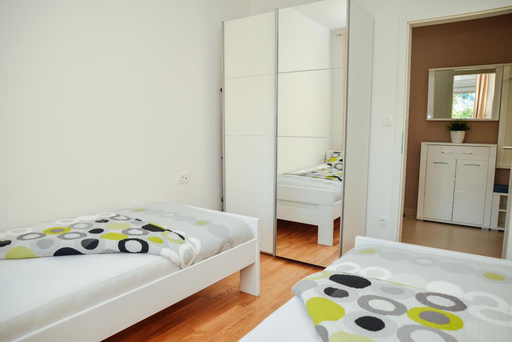 Sea View Apartment For 4 Kotor Ngoại thất bức ảnh