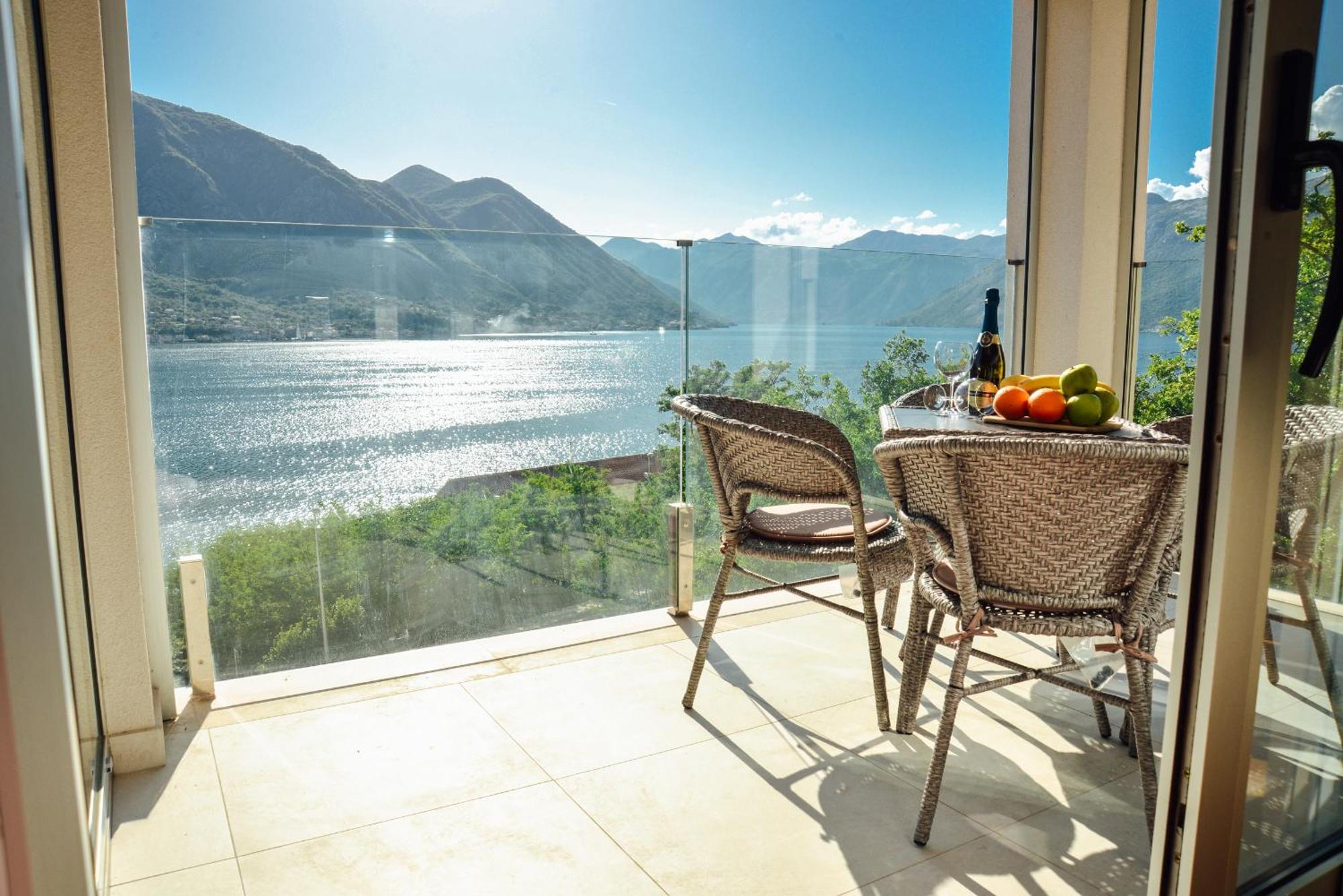 Sea View Apartment For 4 Kotor Ngoại thất bức ảnh